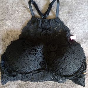 VS PINK LACE BRALETTE